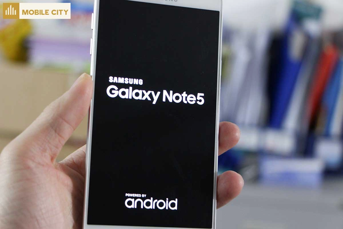 Màn hình lớn, sang trọng của Samsung Note 5
