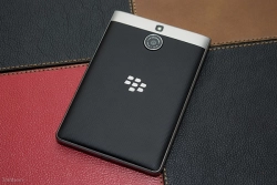 huong-dan-kiem-tra-va-test-Blackberry-Passport-Siliver-Edition-002
