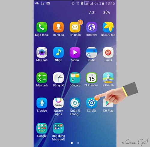 Bạn đang cần hướng dẫn thay đổi hình nền cho Samsung A7 2016? Hãy nhấn vào hình ảnh liên quan để xem video hướng dẫn thay đổi hình nền và tạo ra một diện mạo mới cho chiếc điện thoại của bạn với những tùy chọn hình nền đẹp và độc đáo.