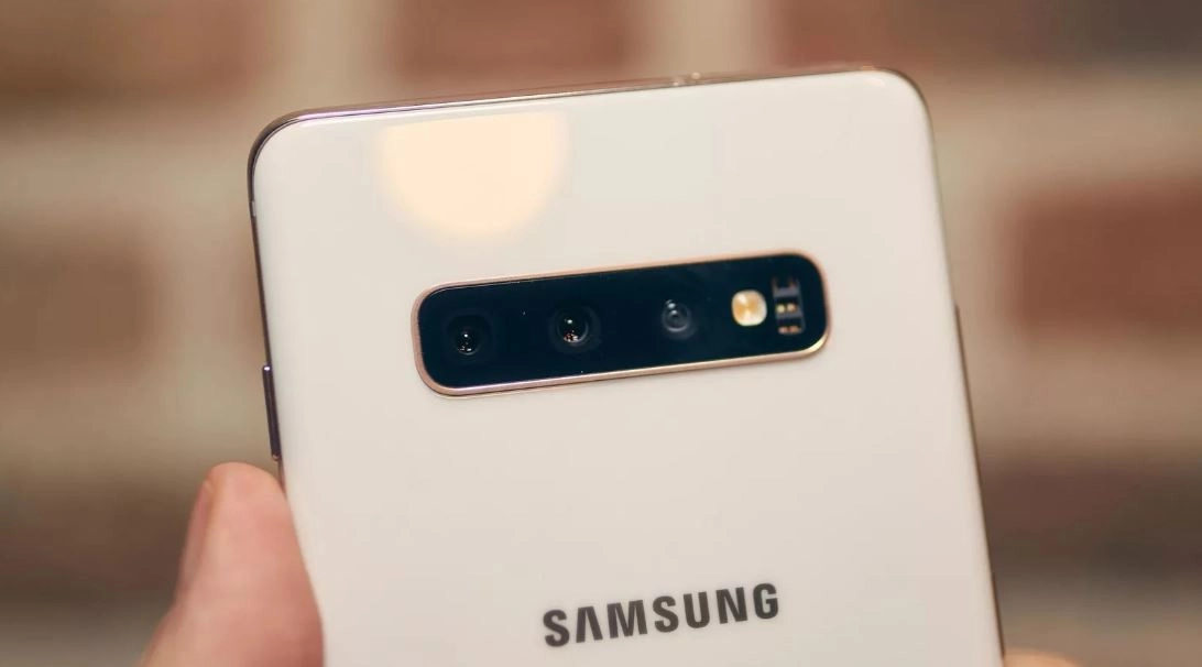 Đánh giá Samsung Galaxy S10