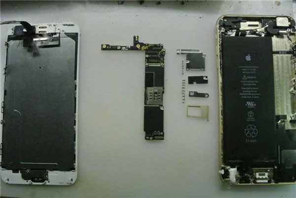 thay-o-cung-iphone-6-1