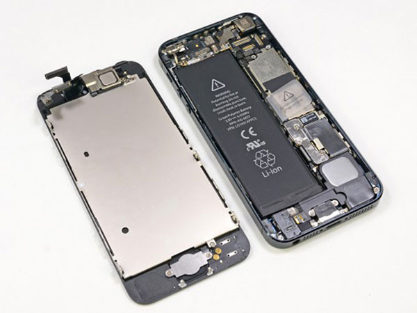 thay-o-cung-iphone-6-2