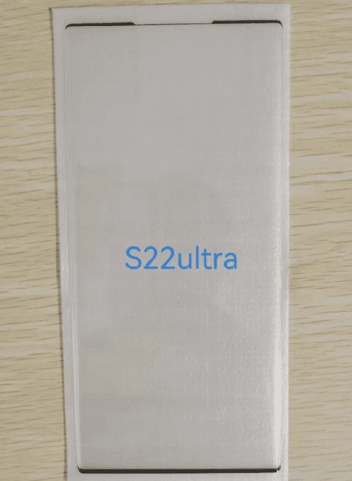 Miếng dán màn hình Samsung Galaxy S22 Ultra lộ diện: Màn cong, viền mỏng