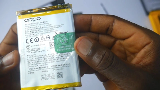 thay-pin-oppo-a93