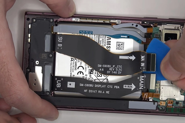 Thay Pin Samsung Galaxy S22 Ultra giá bao nhiêu?