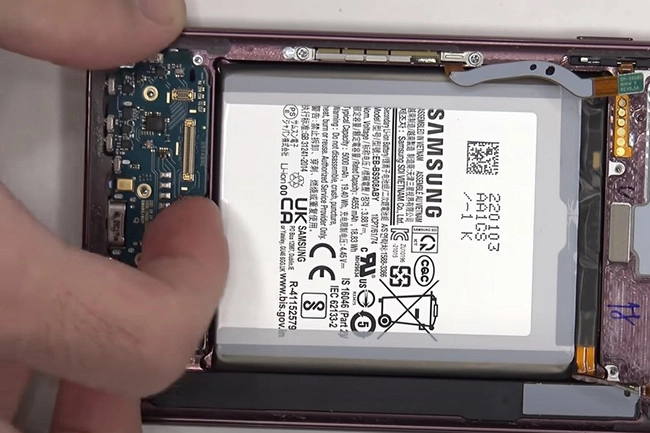 Nguyên nhân khiến Samsung Galaxy S22 Ultra chai pin, hỏng pin