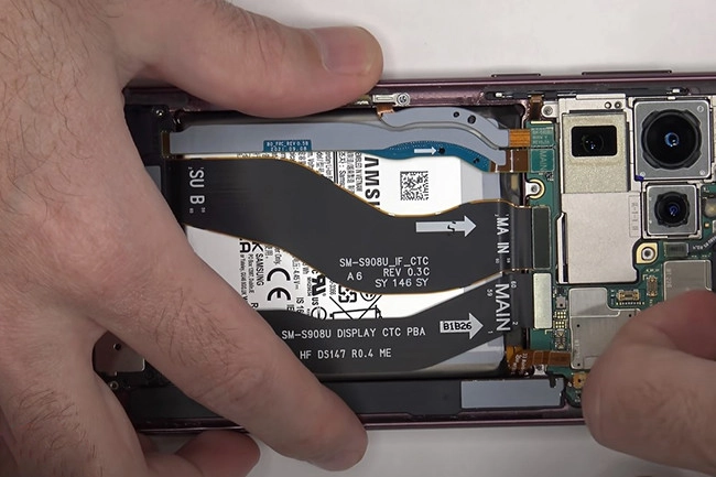 Dấu hiệu Samsung Galaxy S22 Ultra tới lúc cần thay pin