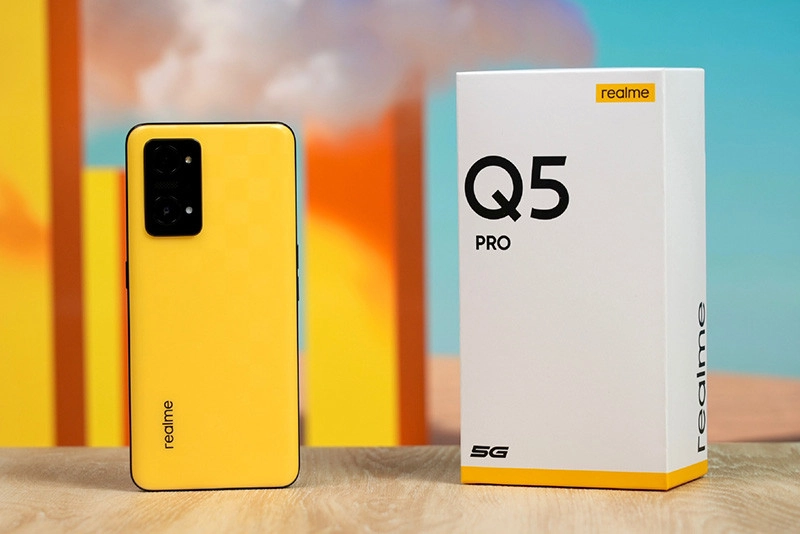 realme-q5-pro-vang-0