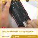 thay-pin-iphone-se-2020-000