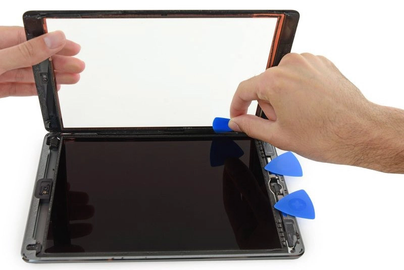 ep-kinh-thay-mat-kinh-ipad-gen-7-7