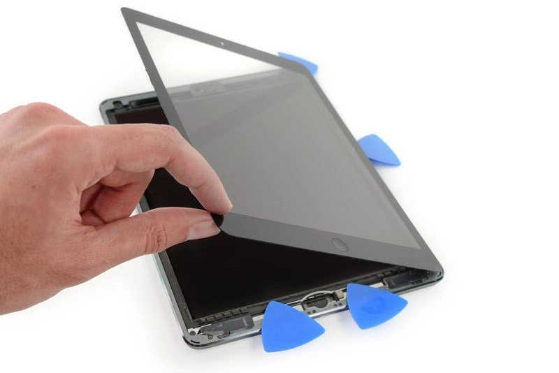thay-man-hinh-ipad-gen-8-6