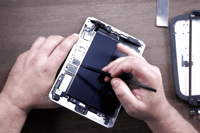 sua-nguon-thay-ic-nguon-ipad-mini-3-7