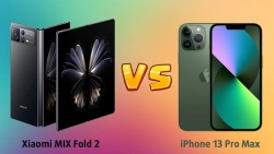 xiaomi-mix-fold-2-vs-iphone-13-pro-max-1