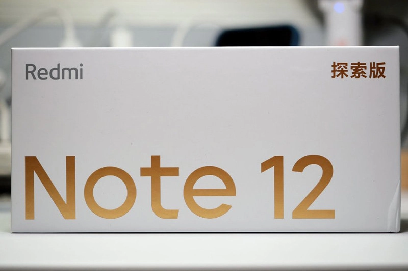 tren-tay-redmi-note-12-discovery-edition-1