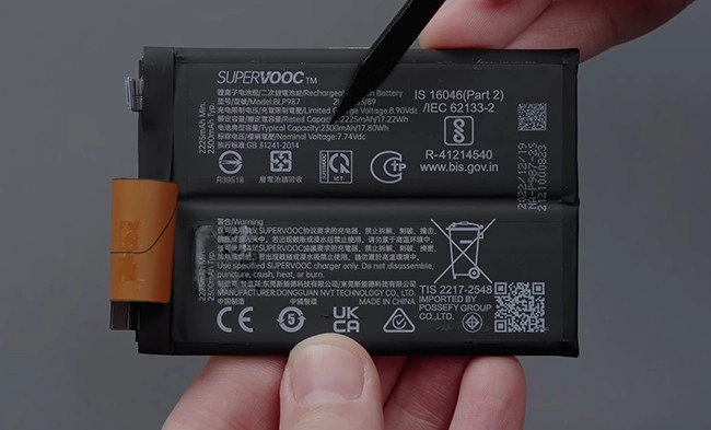 Realme GT Neo 5 có dấu hiệu hư, hỏng pin