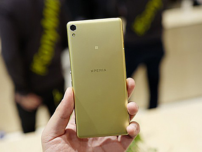 xperia-c4-dual-02