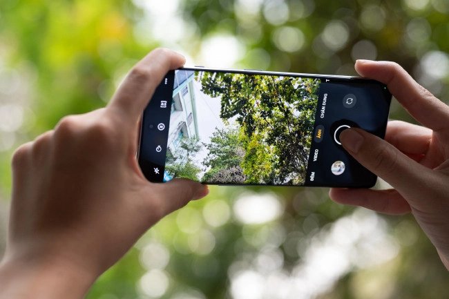 Lý do cần thay Camera cho OnePlus Ace 2