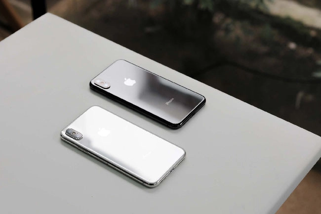 Nguyên nhân cần thay màn hình Orizin iPhone X