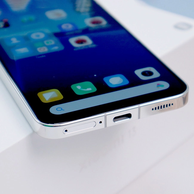 Điện thoại Xiaomi 13 (Giá rẻ hơn 8tr)