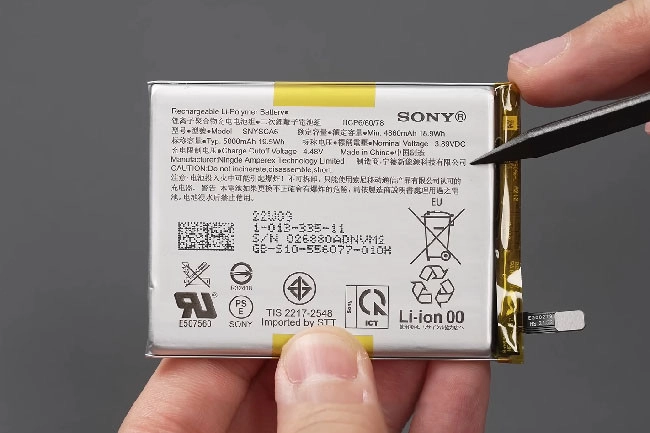 Thời gian thay Pin điện thoại Sony trong bao lâu?