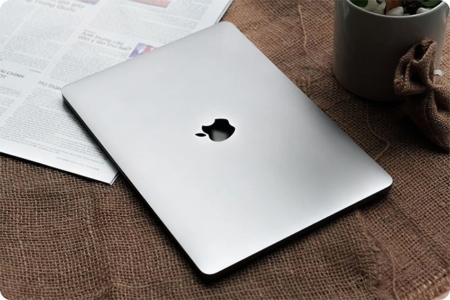 Dấu hiệu cần sửa nguồn cho Macbook Pro 2017