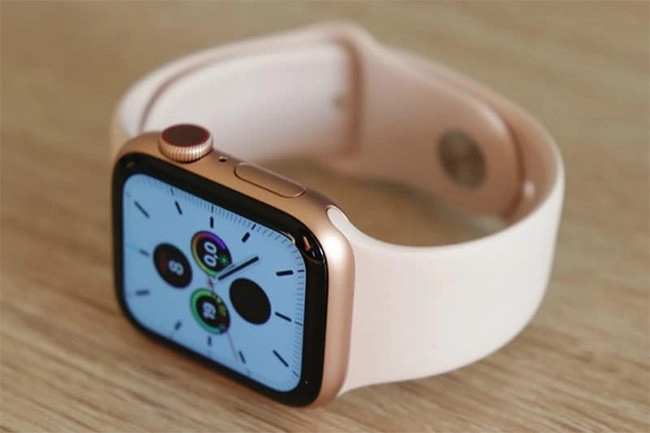 Dấu hiệu cần thay màn hình cho Apple Watch SE 2020