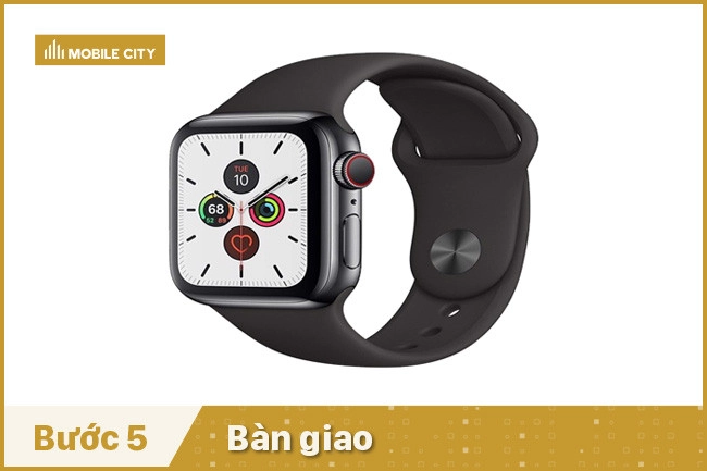 Bàn giao lại Apple Watch Series 4 cho khách hàng