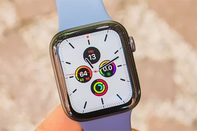 Bảo quản màn hình Apple Watch Series 4