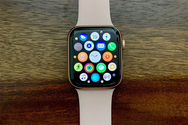 Dấu hiệu cần ép kính cho Apple Watch Series 4