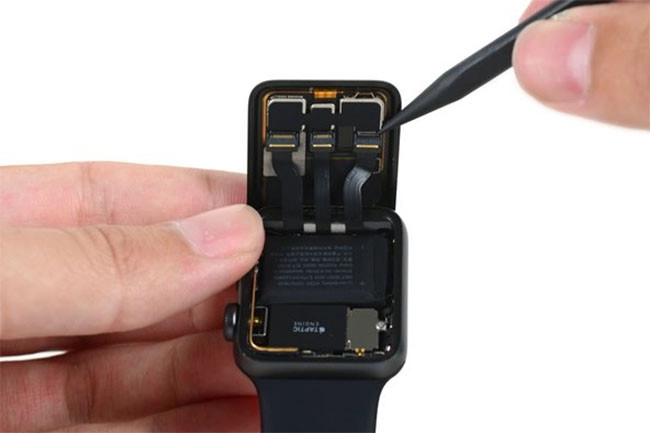 Nguyên nhân cần thay Pin cho Apple Watch Series 2