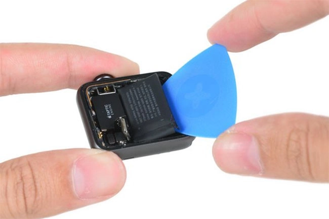 Dùng pin thay thế có ảnh hưởng đến hiệu suất của Apple Watch Series 2 không?