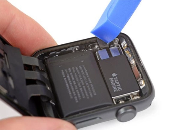Nguyên nhân cần thay Pin Apple Watch Series 2