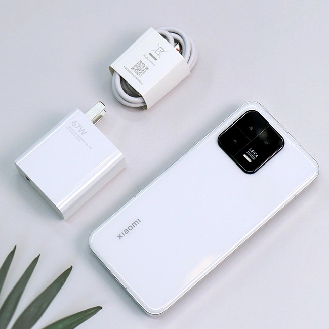 Điện thoại Xiaomi 13 (Giá rẻ hơn 8tr)