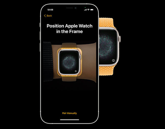 Đặt iPhone của bạn sao cho camera của nó có thể nhìn thấy màn hình Apple Watch