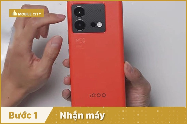 thay-man-hinh-vivo-iqoo-neo8-pro-nhan-may