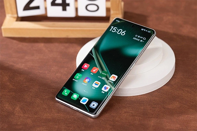 Có nên thay mặt kính OPPO Find X6 Pro không?