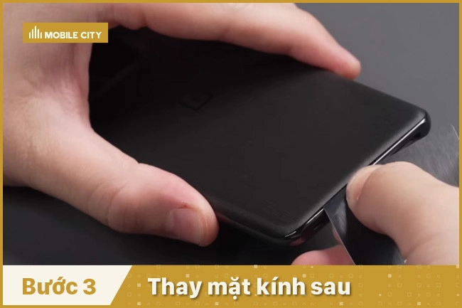 thay-mat-kinh-sau-oneplus-ace-pro-thay-mat-kinh-sau