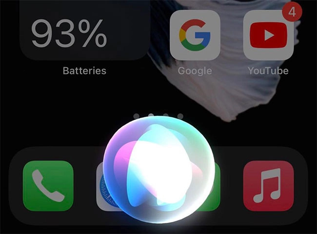 Siri là một trợ thủ đắc lực của người dùng iPhone khi muốn bật bất cứ tính năng nào