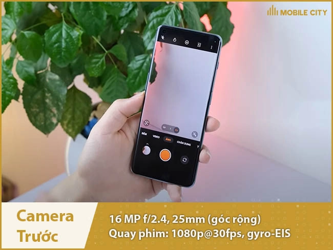 oneplus-11-cu-danh-gia-camera-truoc