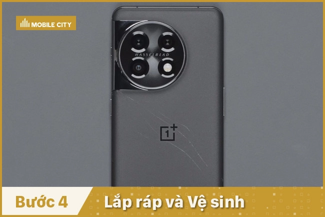 thay-camera-oneplus-11-lap-rap-ve-sinh