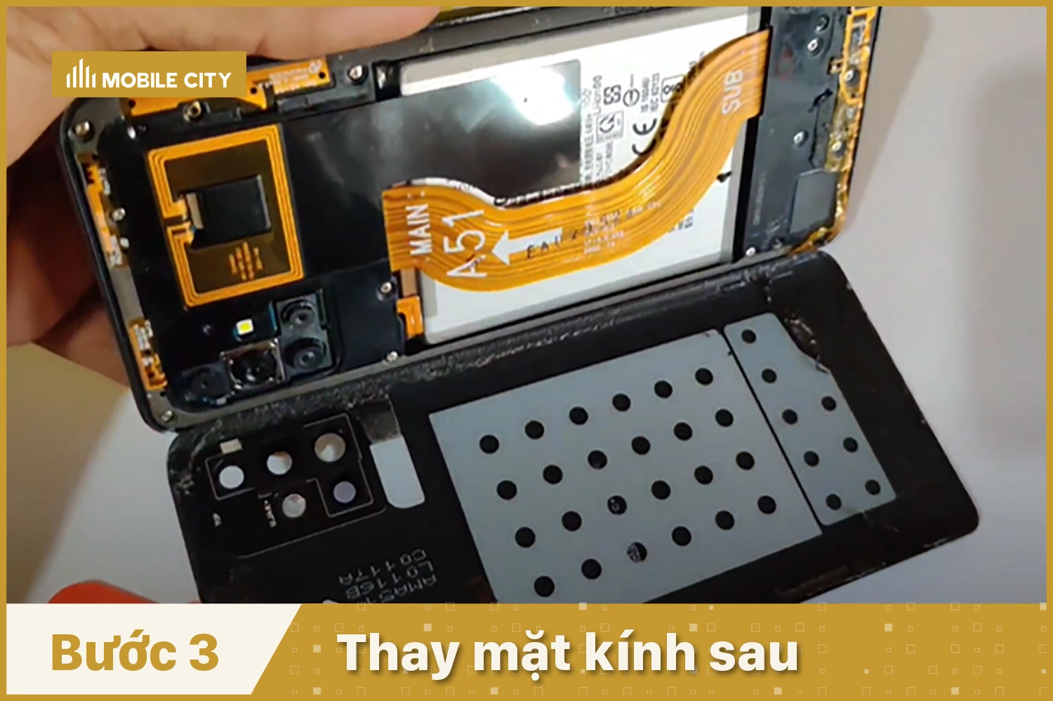 thay-kinh-lung-thay-mat-kinh-sau-samsung-galaxy-a51-thay