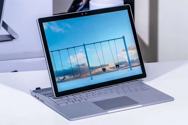 Lưu ý khi thay Pin cho Surface Book 2