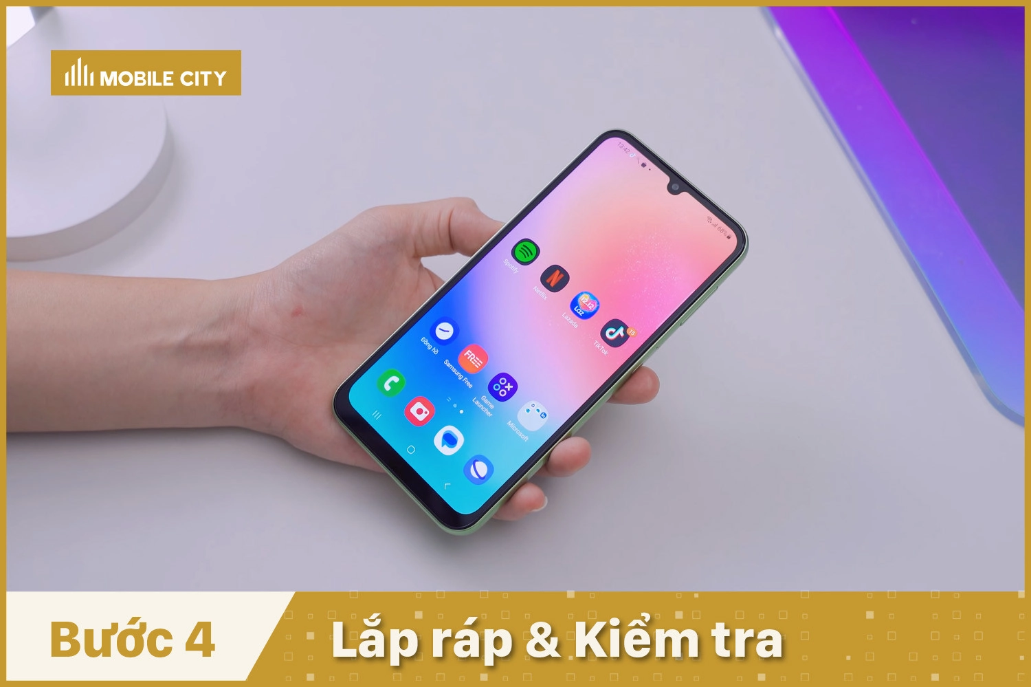 ep-kinh-samsung-galaxy-a24-lap-rap-kiem-tra