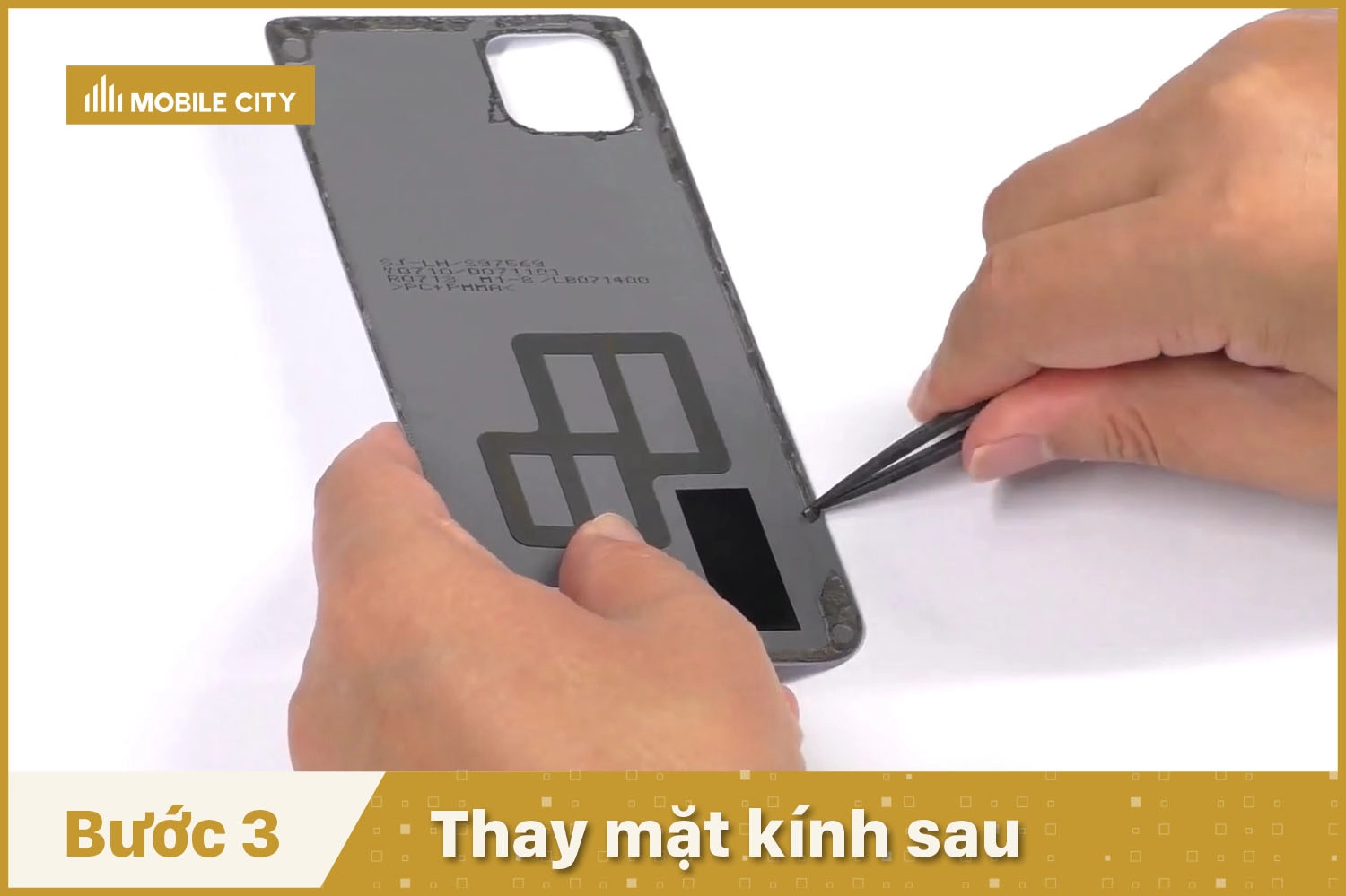 Thay mặt kính sau cho điện thoại