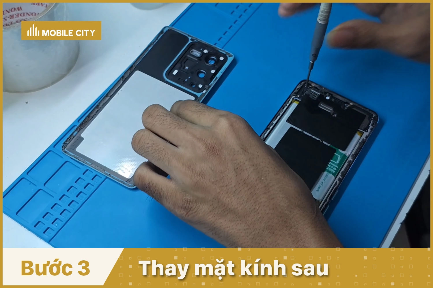 Thay mặt kính sau điện thoại