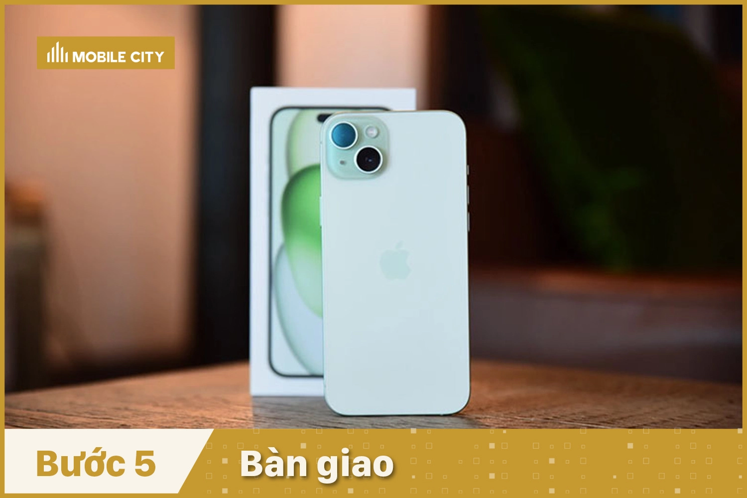  thay-sua-mic-iphone-15-plus-ban-giao