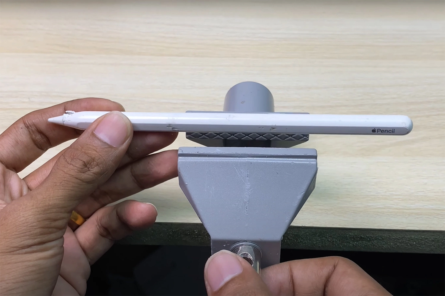 Nguyên nhân làm hỏng vỏ Apple Pencil 2