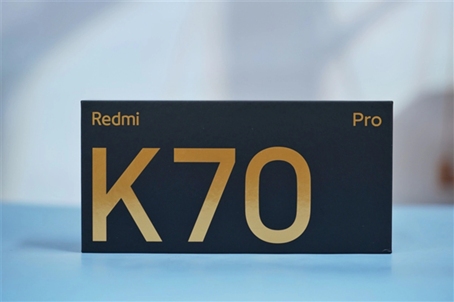 mo-hop-xiaomi-redmi-k70-pro-hop-dien-thoai