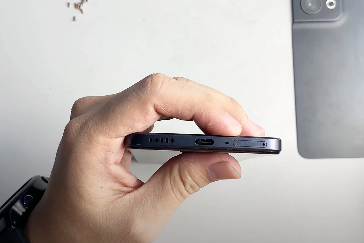 Thay chân sạc OPPO Reno8 Pro