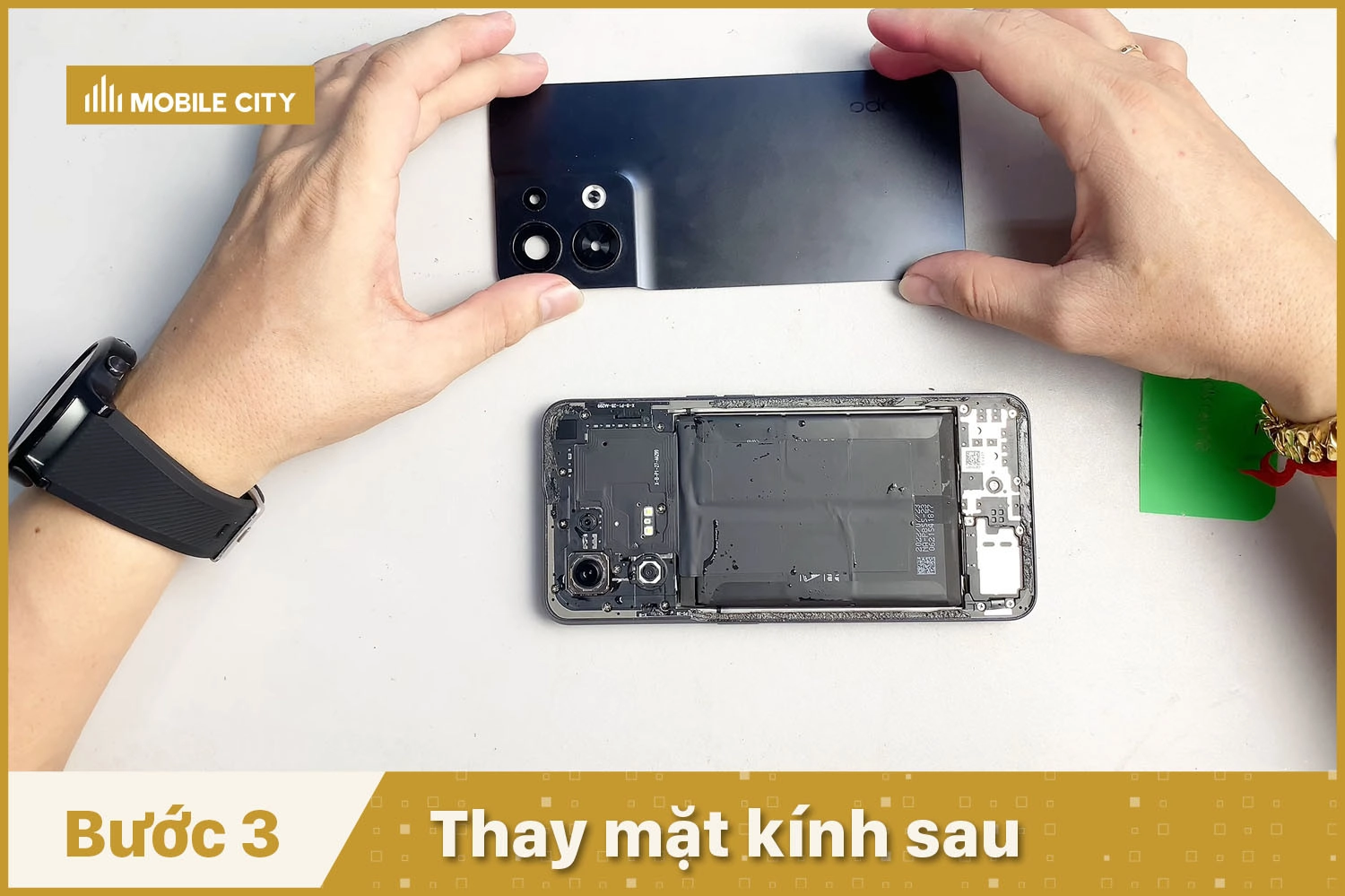 Thay mặt kính sau cho OPPO Reno8 Pro